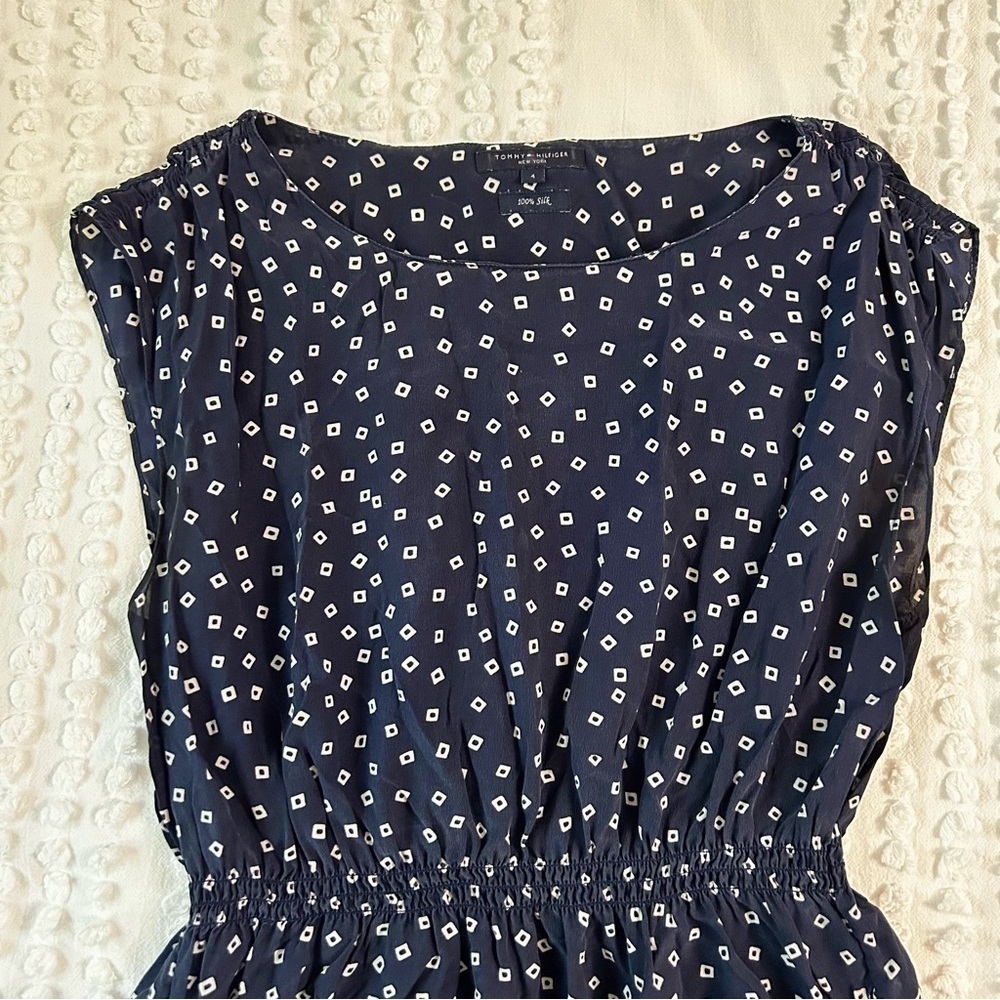 Tommy Hilfiger Women’s Navy Blue & White Geometric Print 100% silk Dress Sz 4 - Picture 13 of 14